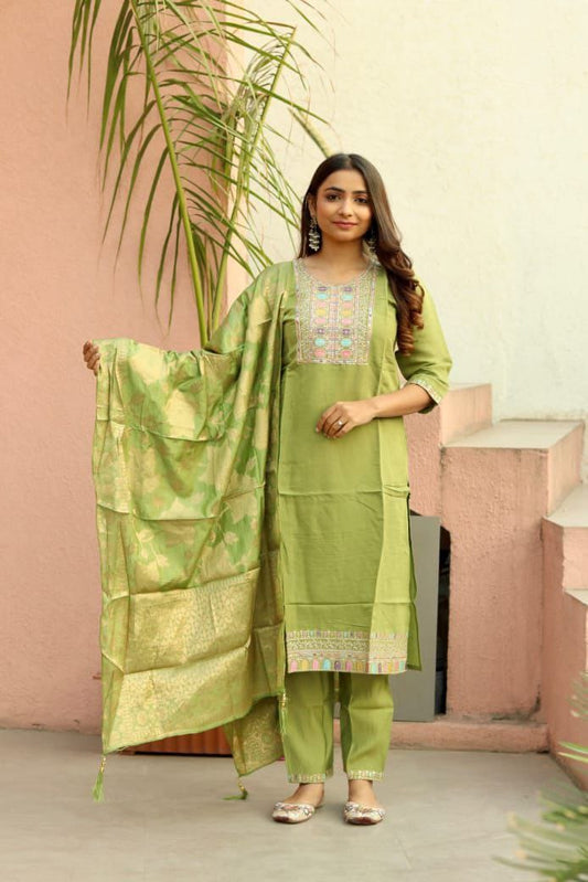 Emerald Glow Green Kurta Set