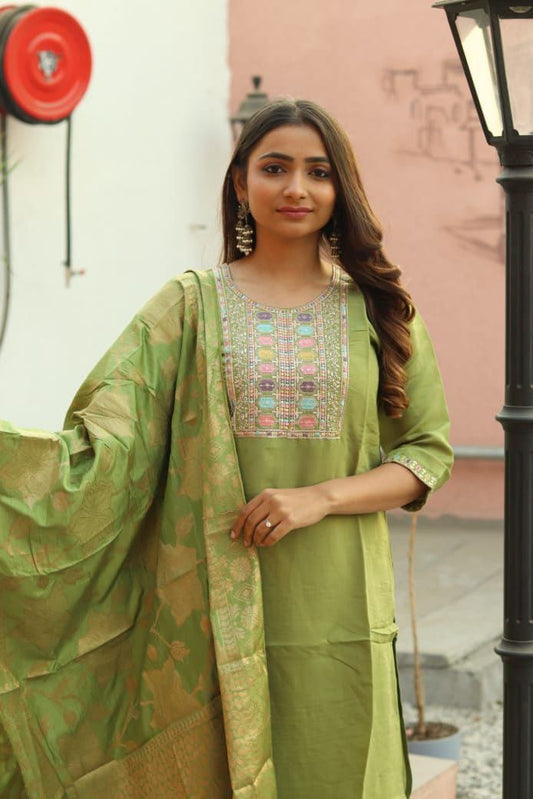 Emerald Glow Green Kurta Set